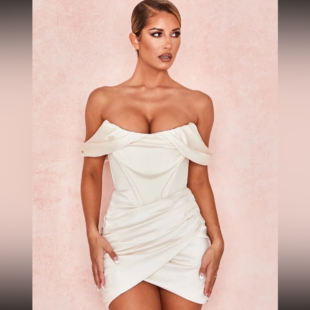 HOUSE OF CB 'Coraline' Ivory Satin Corset Dress - Picture 9 of 16